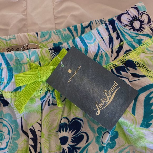 NEW Lucky Brand flowy tropical beach shorts - Picture 4 of 6